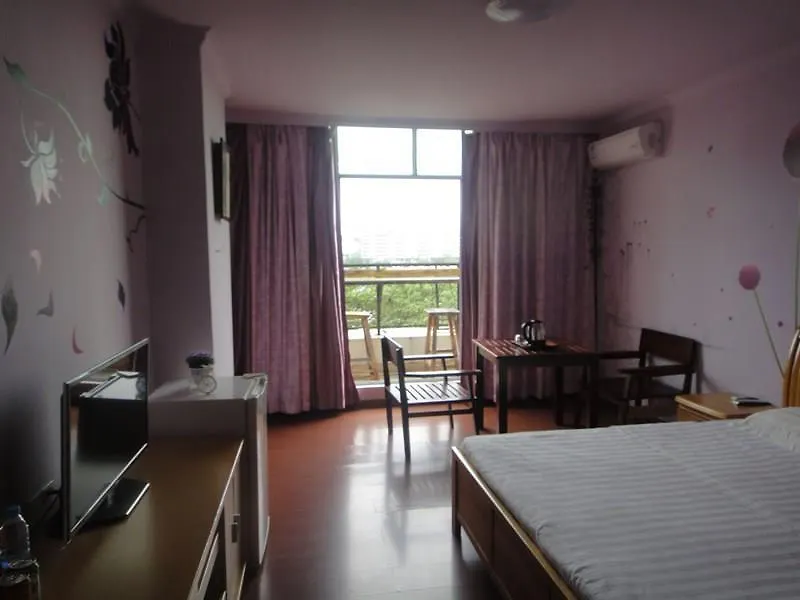 Raintree Backpacker Hostel Sanya 2*,  China